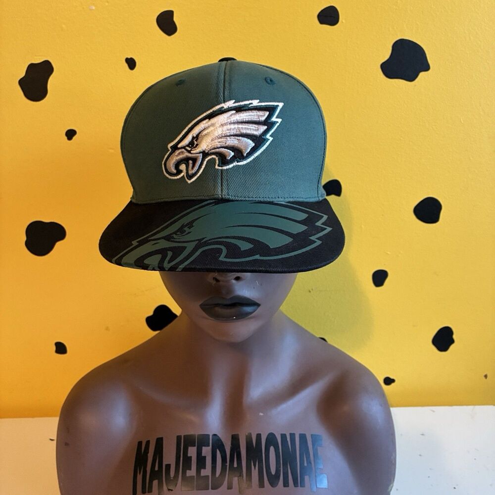 Vintage Philadelphia Eagles Graphic Snapback Cap NFL Team Apparel Streetwear
